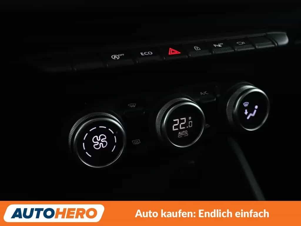 Dacia Duster 1.2 TCe Prestige*NAVI*360°*PDC*SHZ*TEMPO* 06/2018-photo-23