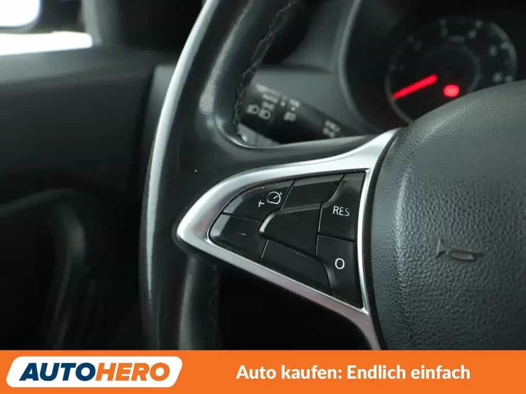 Dacia Duster 1.2 TCe Prestige*NAVI*360°*PDC*SHZ*TEMPO* 06/2018-photo-27