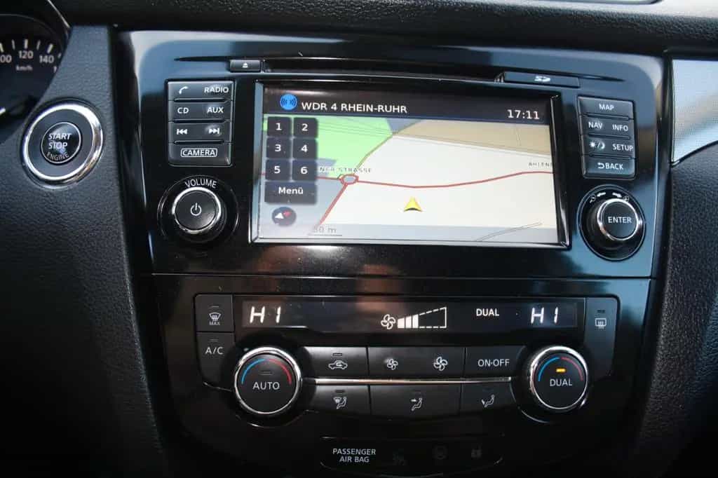 Nissan Qashqai N-Connecta 09/2017-photo-12
