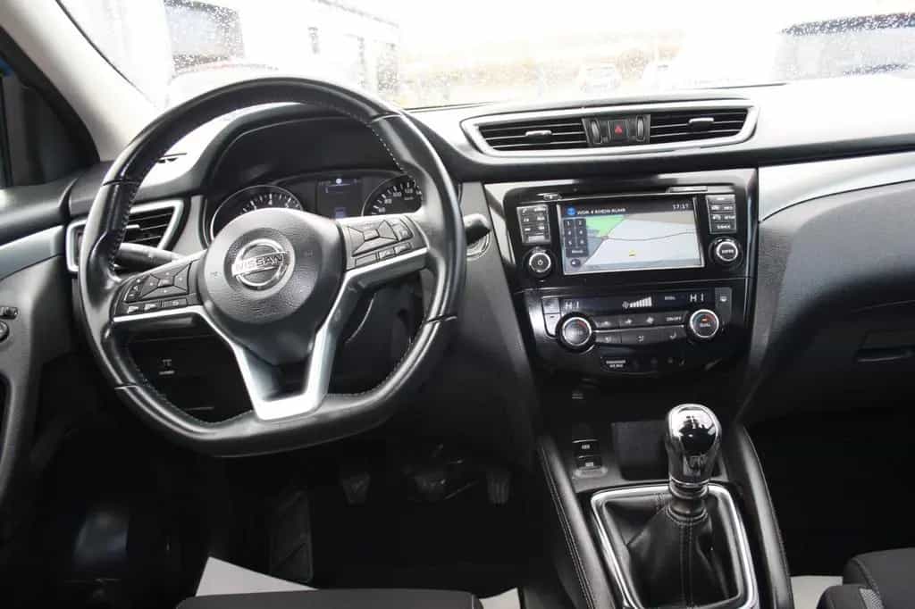 Nissan Qashqai N-Connecta 09/2017-photo-8