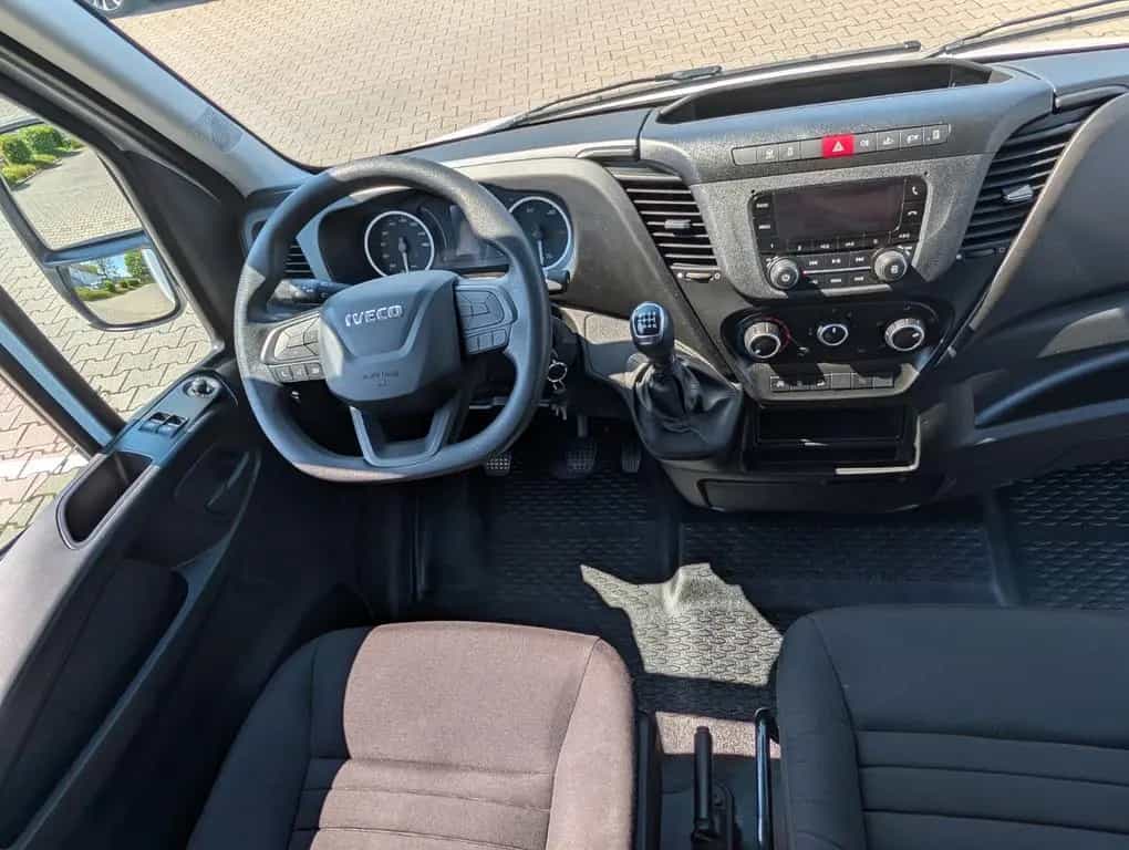 Iveco Daily Koffer 35-160 Ladebordwand Klima 03/2024-photo-6