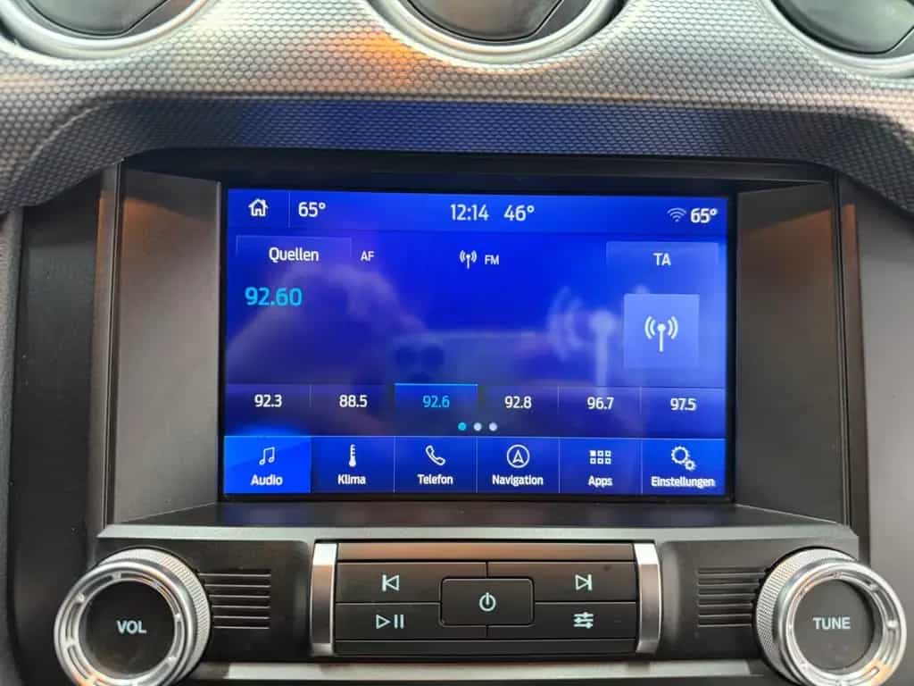 Ford Mustang 2.3 Eco/Race-Red/Navi/R.Kam/Design-Leder 07/2019-photo-36