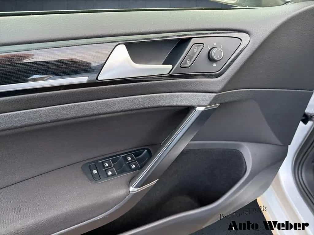 Volkswagen Golf VII 2.0 TDI Highline AHK Navi Soundsystem L 06/2020-photo-17