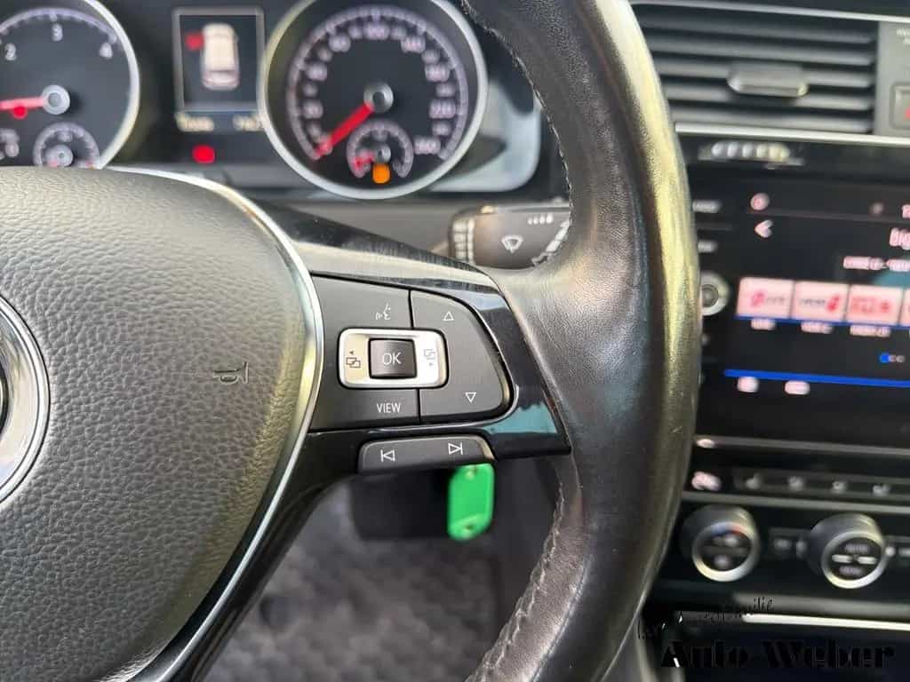 Volkswagen Golf VII 2.0 TDI Highline AHK Navi Soundsystem L 06/2020-photo-20