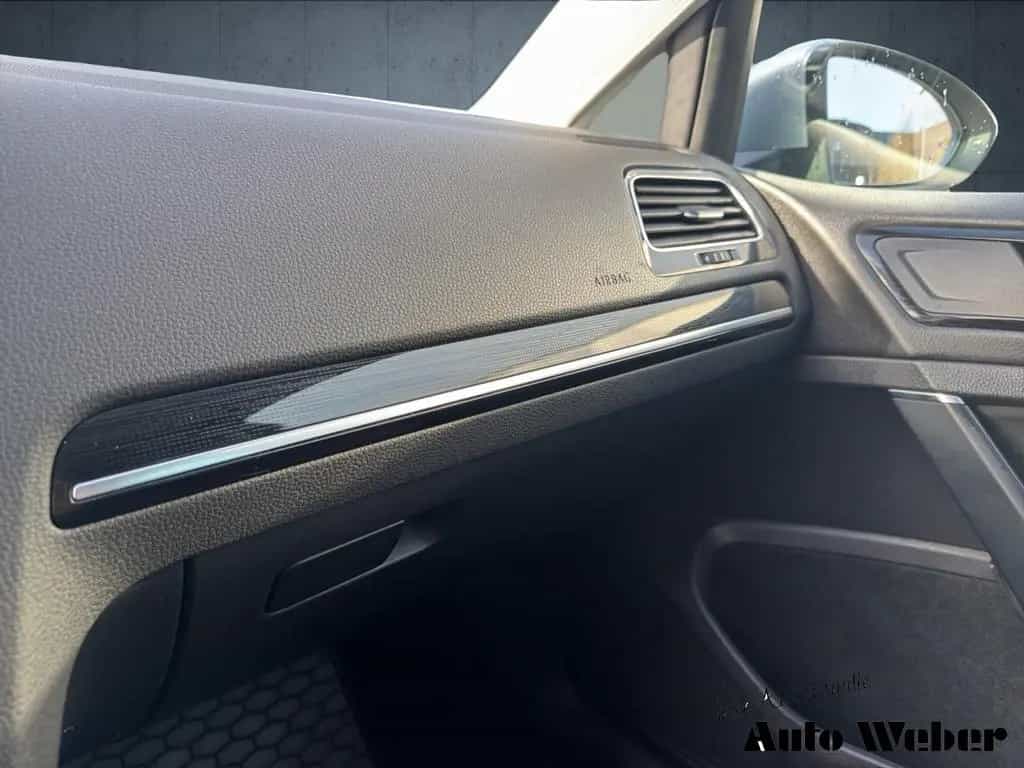 Volkswagen Golf VII 2.0 TDI Highline AHK Navi Soundsystem L 06/2020-photo-24
