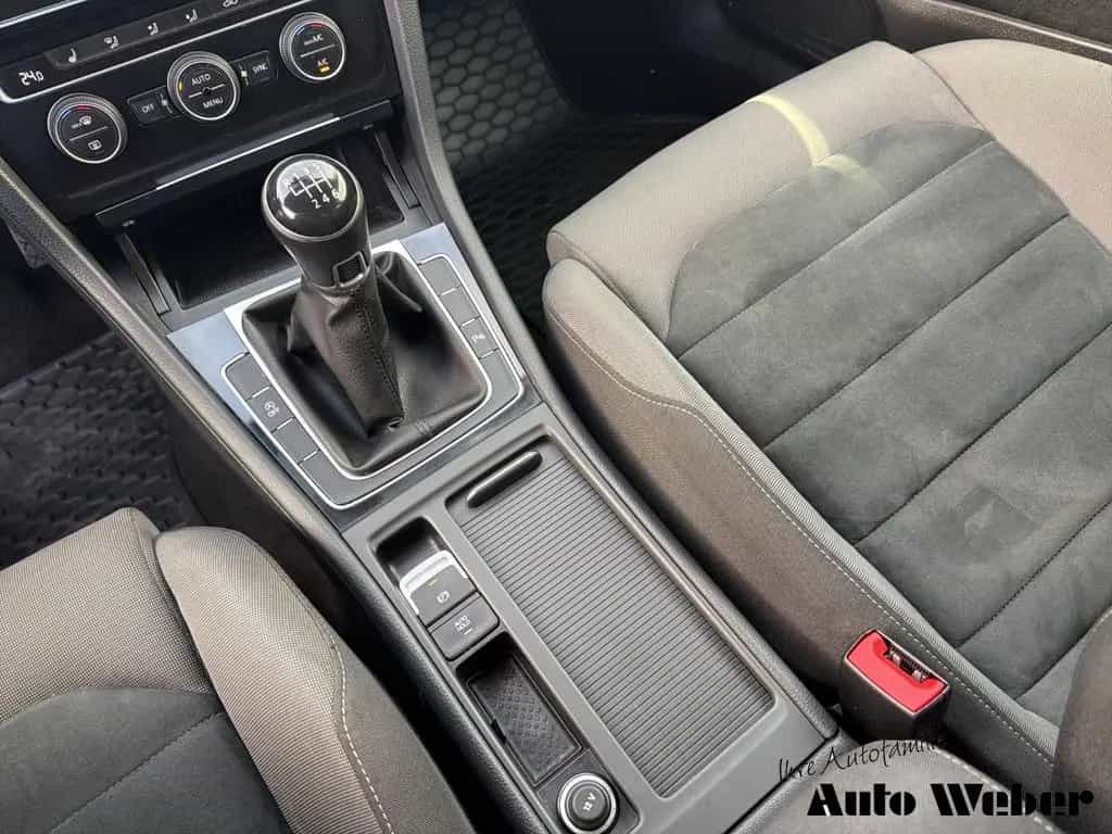 Volkswagen Golf VII 2.0 TDI Highline AHK Navi Soundsystem L 06/2020-photo-25