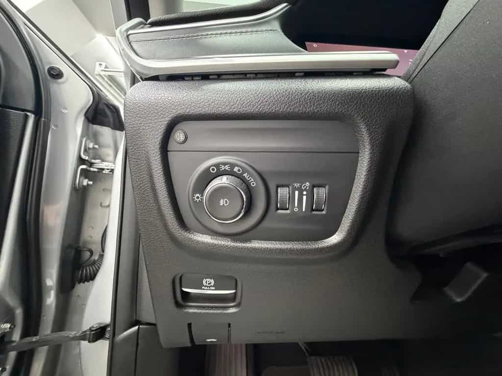 Jeep Grand Cherokee Limited Zenith/Memo/Pano/Alpine/ 07/2022-photo-40