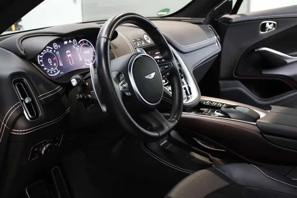 Aston Martin DBX 4.0 V8 EXKLUSIV/SUN-ROOF/23" & AM TIMELESS! 05/2024-photo-1
