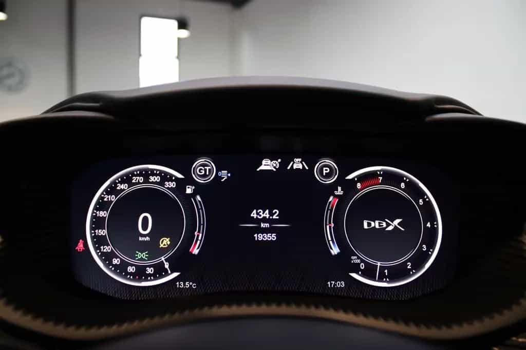 Aston Martin DBX 4.0 V8 EXKLUSIV/SUN-ROOF/23" & AM TIMELESS! 05/2024-photo-17