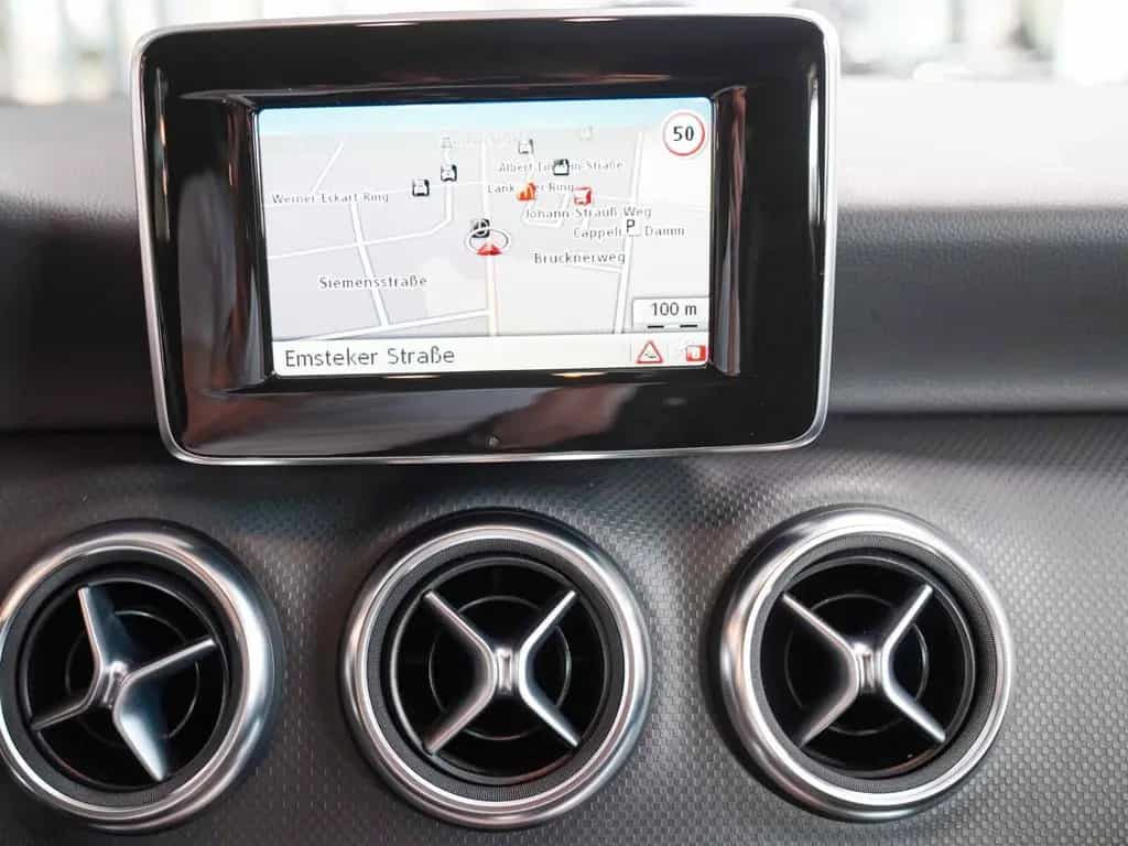 Mercedes-Benz A-Class 180 Urban Sitzheizung Parktronic 17 Zoll Räder 11/2014-photo-13