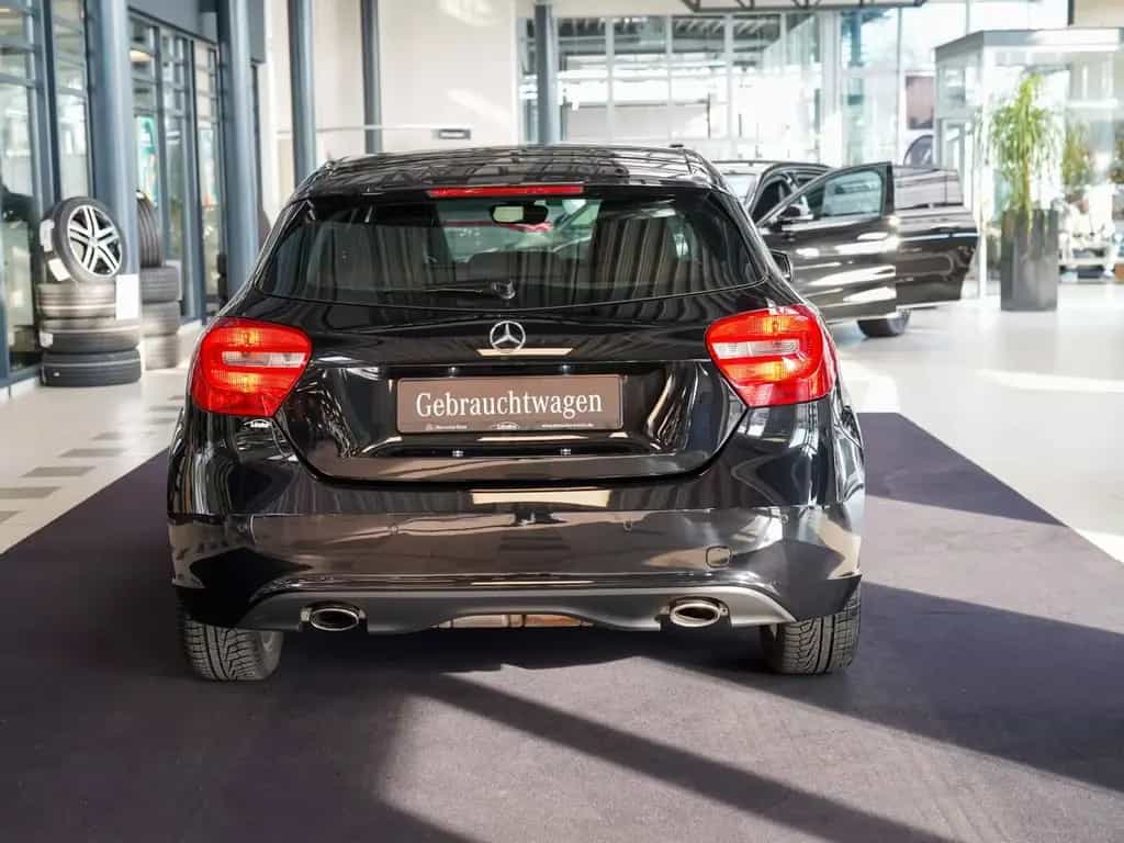 Mercedes-Benz A-Class 180 Urban Sitzheizung Parktronic 17 Zoll Räder 11/2014-photo-3