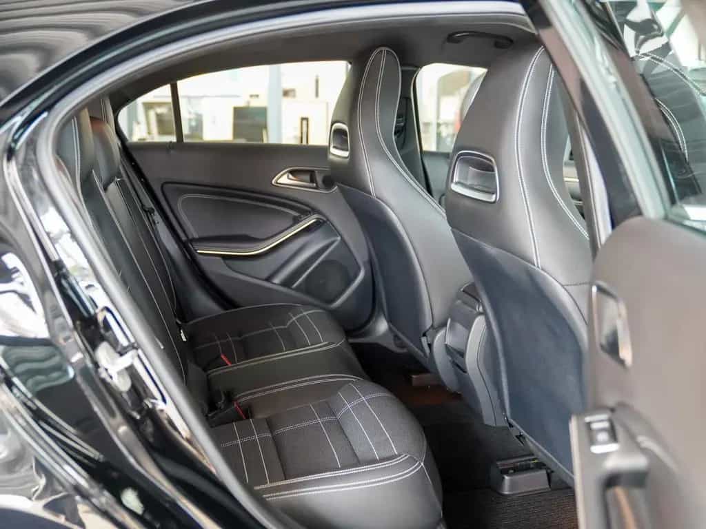 Mercedes-Benz A-Class 180 Urban Sitzheizung Parktronic 17 Zoll Räder 11/2014-photo-7