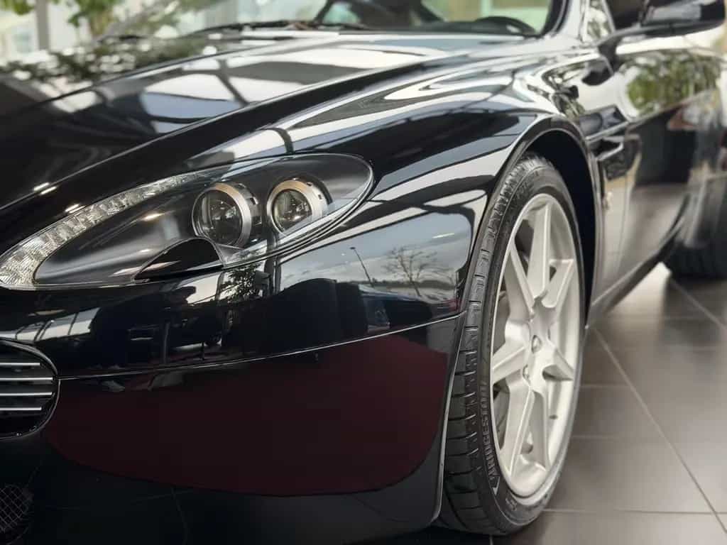 Aston Martin V8 Vantage Vantage  V8 KLIMA XEN NAV SHZ PDC LEDER 02/2006-photo-2