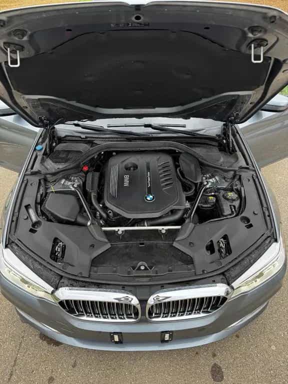 BMW 5 Series 540i xDrive 06/2017-photo-8