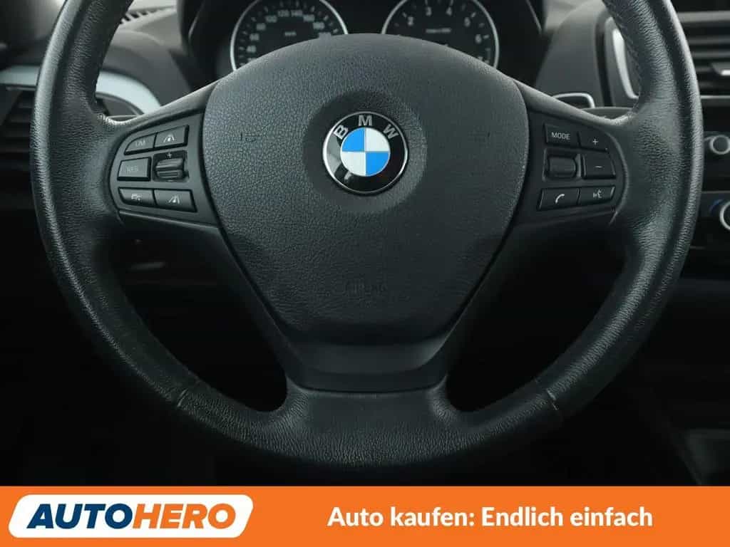 BMW 1 Series 118i Advantage Aut. *NAVI*ACC*CAM*SHZ*KLIMA* 05/2017-photo-18