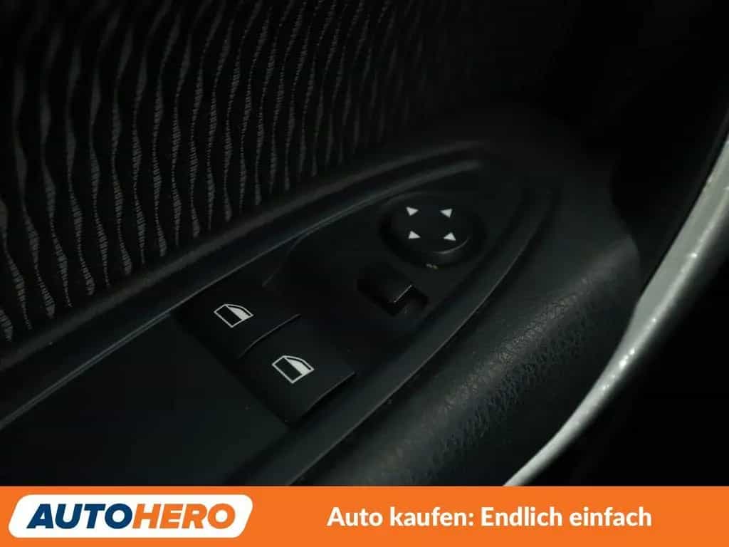BMW 1 Series 118i Advantage Aut. *NAVI*ACC*CAM*SHZ*KLIMA* 05/2017-photo-24