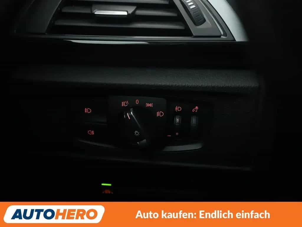 BMW 1 Series 118i Advantage Aut. *NAVI*ACC*CAM*SHZ*KLIMA* 05/2017-photo-25