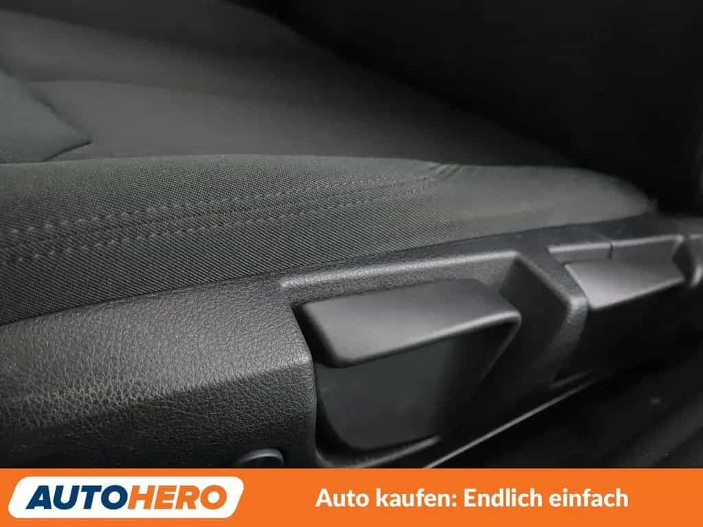 BMW 1 Series 118i Advantage Aut. *NAVI*ACC*CAM*SHZ*KLIMA* 05/2017-photo-26