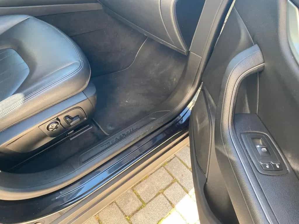 Maserati Levante V6 Diesel AWD Granlusso "Leggi 05/2019-photo-12