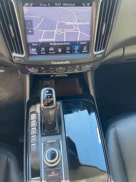 Maserati Levante V6 Diesel AWD Granlusso "Leggi 05/2019-photo-3