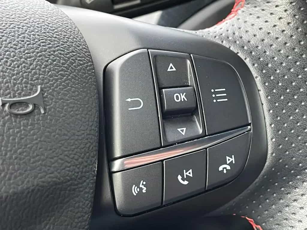 Ford Focus 1.5 EcoBoost ST-Line 06/2020-photo-17