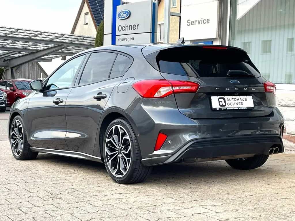 Ford Focus 1.5 EcoBoost ST-Line 06/2020-photo-1