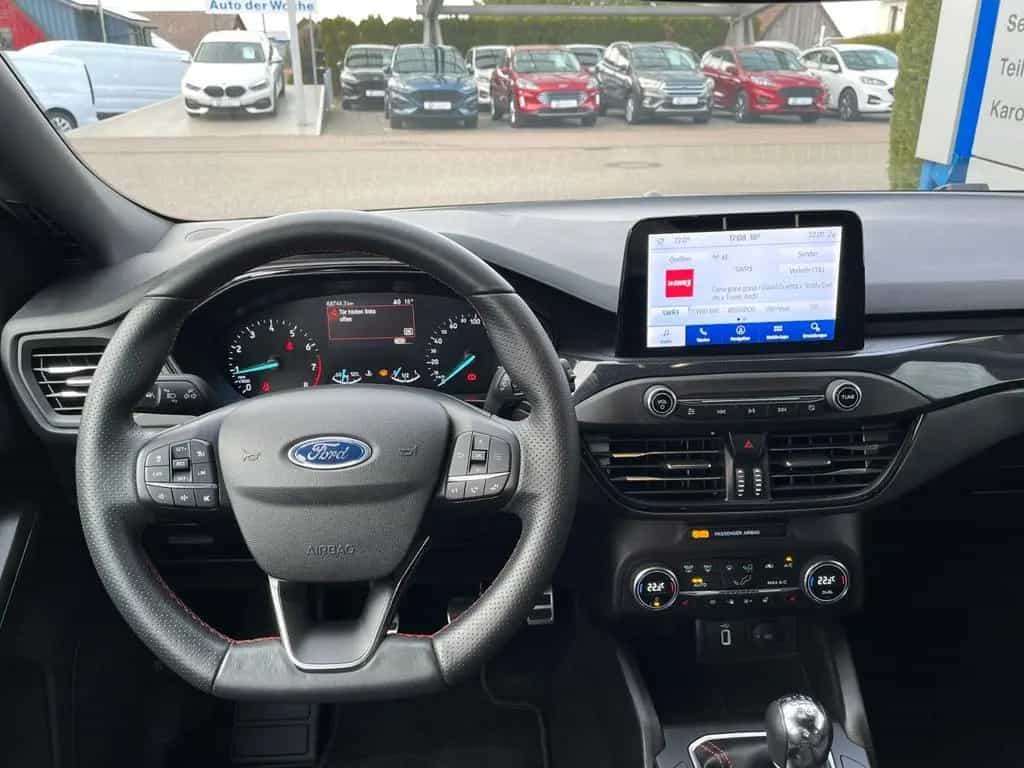 Ford Focus 1.5 EcoBoost ST-Line 06/2020-photo-7