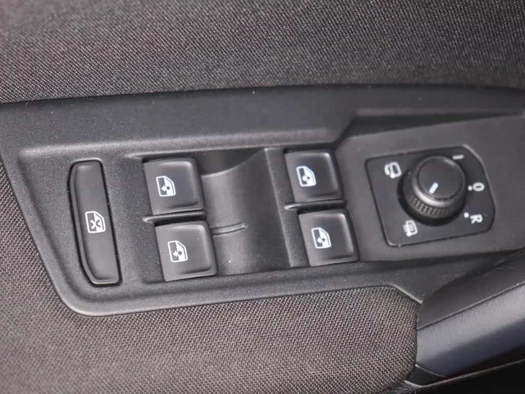 Volkswagen Tiguan 2.0TSI DSG 4M 215,-ohne Anzahlung Standh. 05/2021-photo-15
