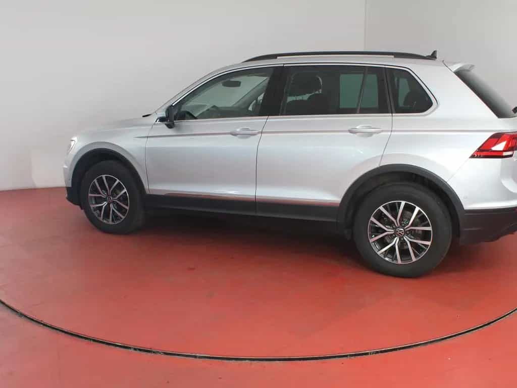 Volkswagen Tiguan 2.0TSI DSG 4M 215,-ohne Anzahlung Standh. 05/2021-photo-39