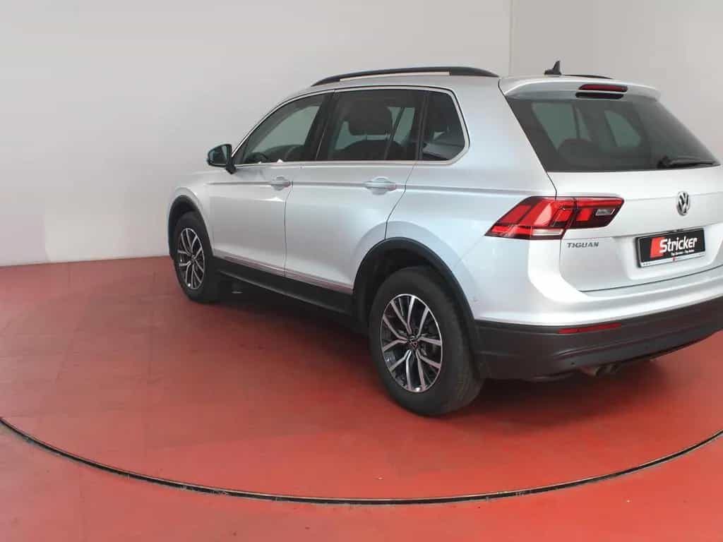 Volkswagen Tiguan 2.0TSI DSG 4M 215,-ohne Anzahlung Standh. 05/2021-photo-41