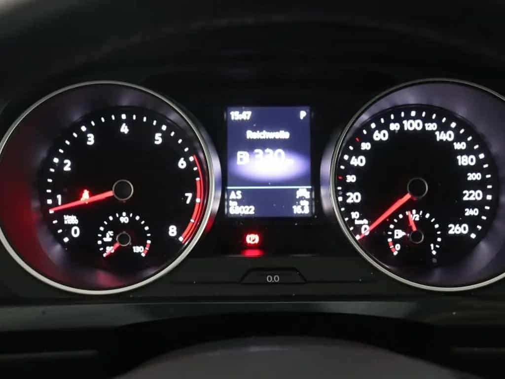 Volkswagen Tiguan 2.0TSI DSG 4M 215,-ohne Anzahlung Standh. 05/2021-photo-5