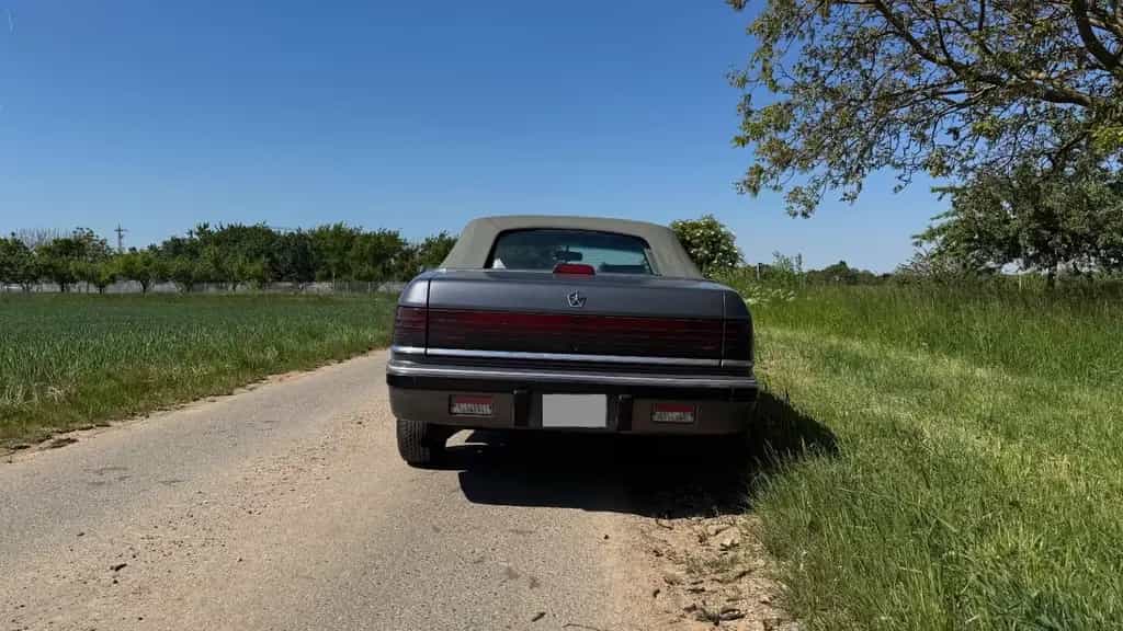 Chrysler Le Baron 07/1991-photo-3