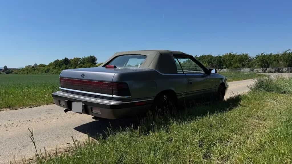 Chrysler Le Baron 07/1991-photo-4