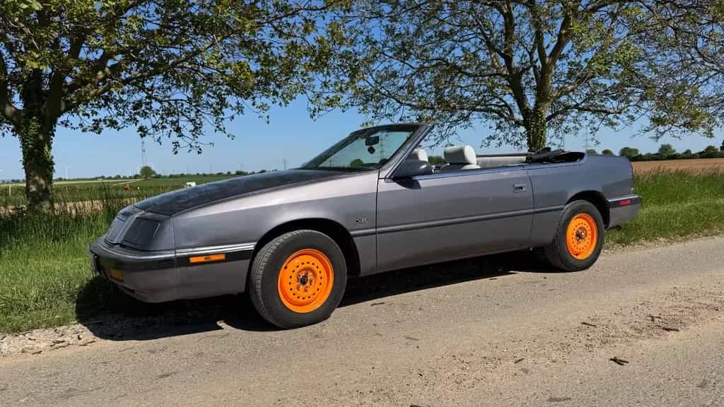 Chrysler Le Baron 07/1991-photo-7