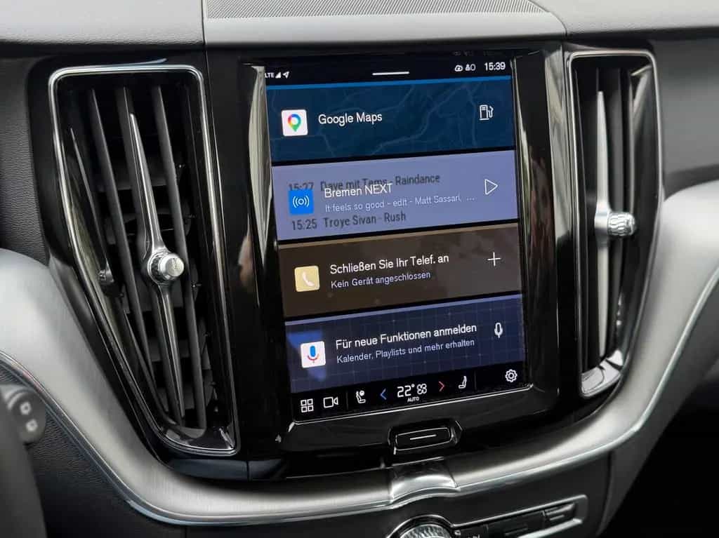 Volvo XC60 B4 Core 2WD LED*KEYLESS*ACC*BLIS 02/2023-photo-14