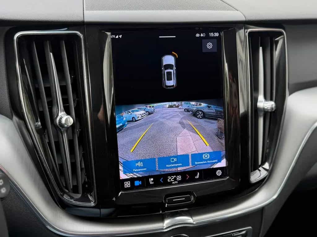 Volvo XC60 B4 Core 2WD LED*KEYLESS*ACC*BLIS 02/2023-photo-15