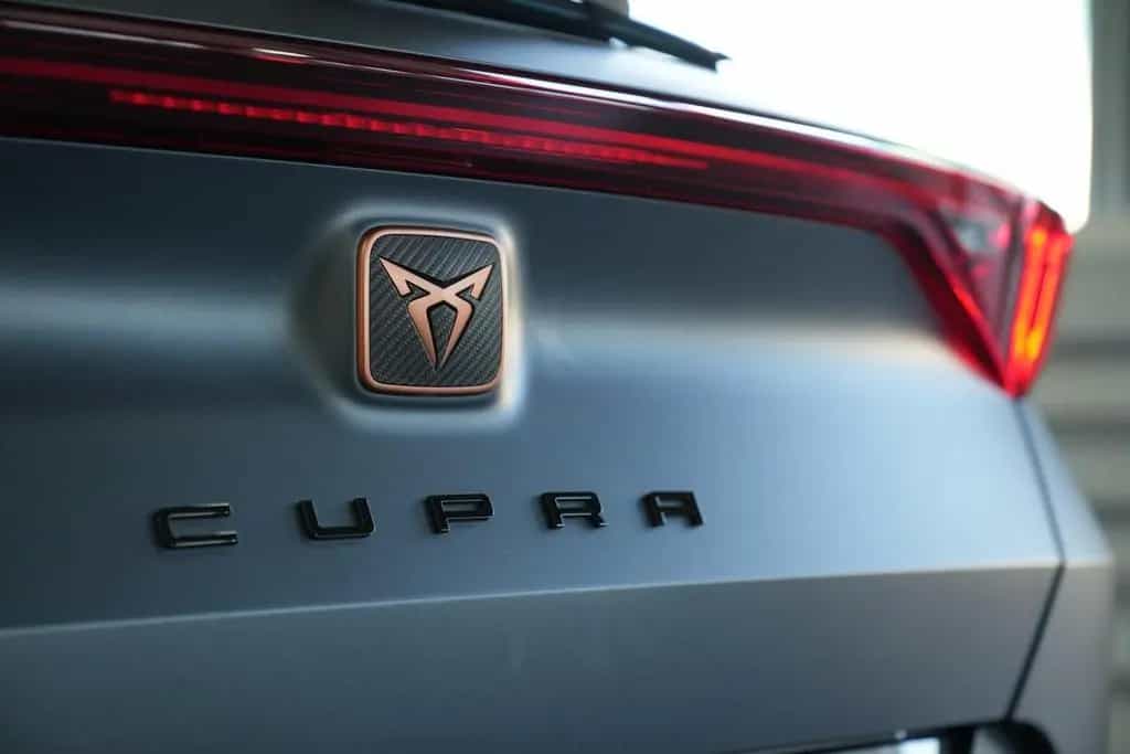 Cupra Formentor VZ 4Drive *AUT*PANO*NAV*LED*KEYLEES*BE 02/2022-photo-12