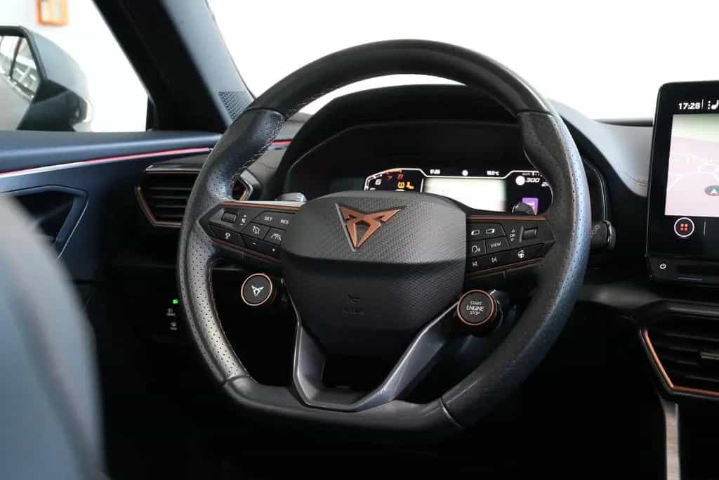 Cupra Formentor VZ 4Drive *AUT*PANO*NAV*LED*KEYLEES*BE 02/2022-photo-23