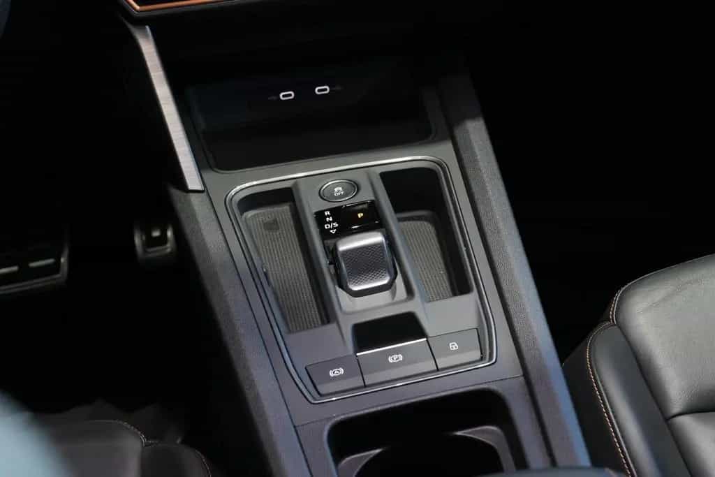 Cupra Formentor VZ 4Drive *AUT*PANO*NAV*LED*KEYLEES*BE 02/2022-photo-24