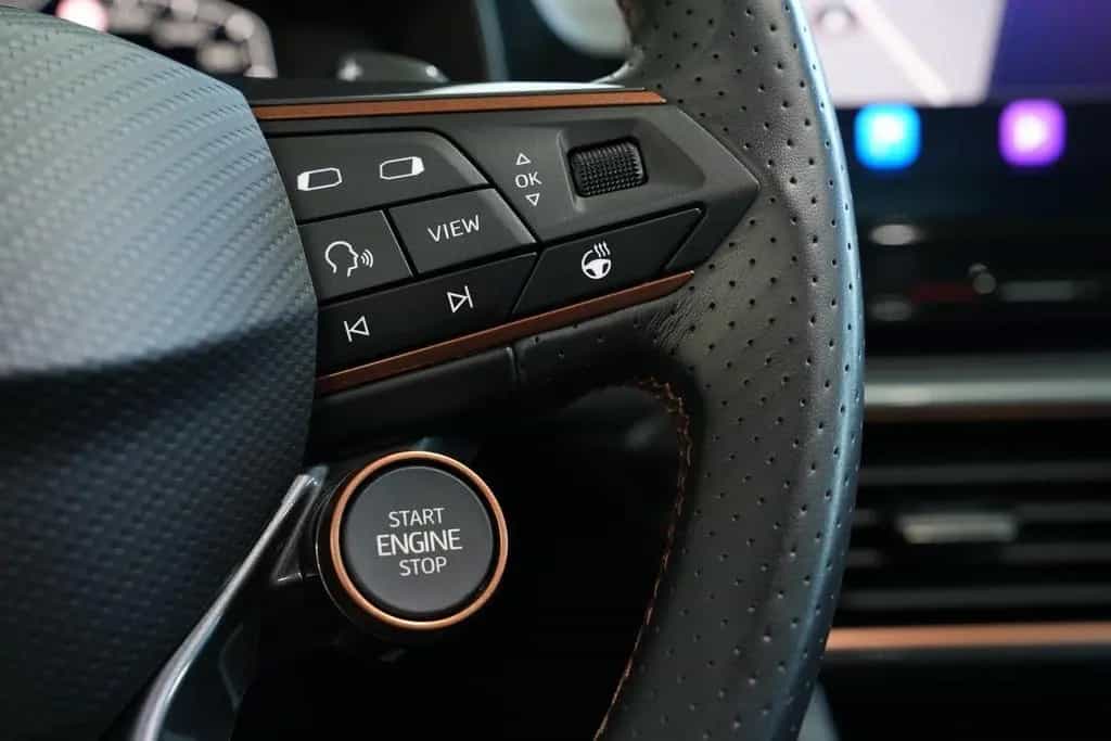 Cupra Formentor VZ 4Drive *AUT*PANO*NAV*LED*KEYLEES*BE 02/2022-photo-34
