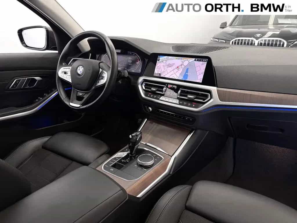 BMW 3 Series 320d xDrive Touring AUT. SPORT-L PANO HUD ST-HZG 01/2021-photo-14