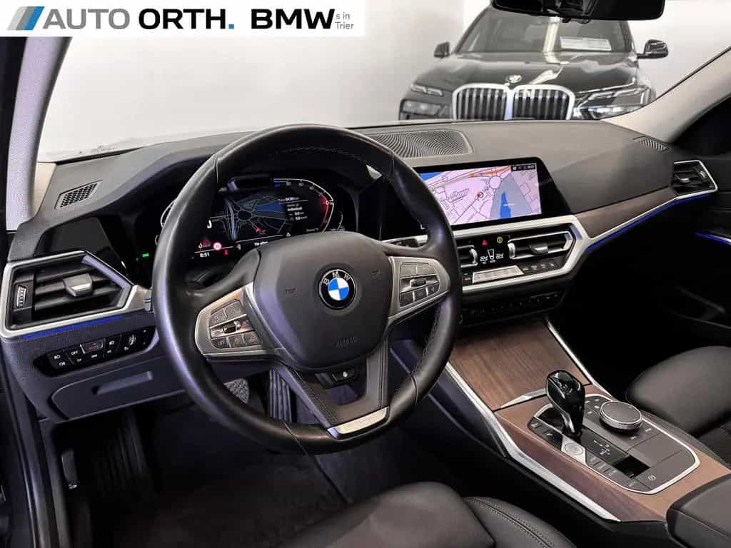 BMW 3 Series 320d xDrive Touring AUT. SPORT-L PANO HUD ST-HZG 01/2021-photo-16
