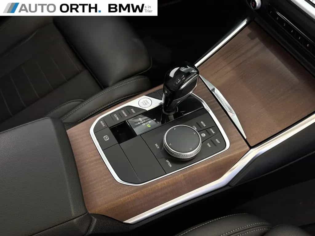 BMW 3 Series 320d xDrive Touring AUT. SPORT-L PANO HUD ST-HZG 01/2021-photo-19