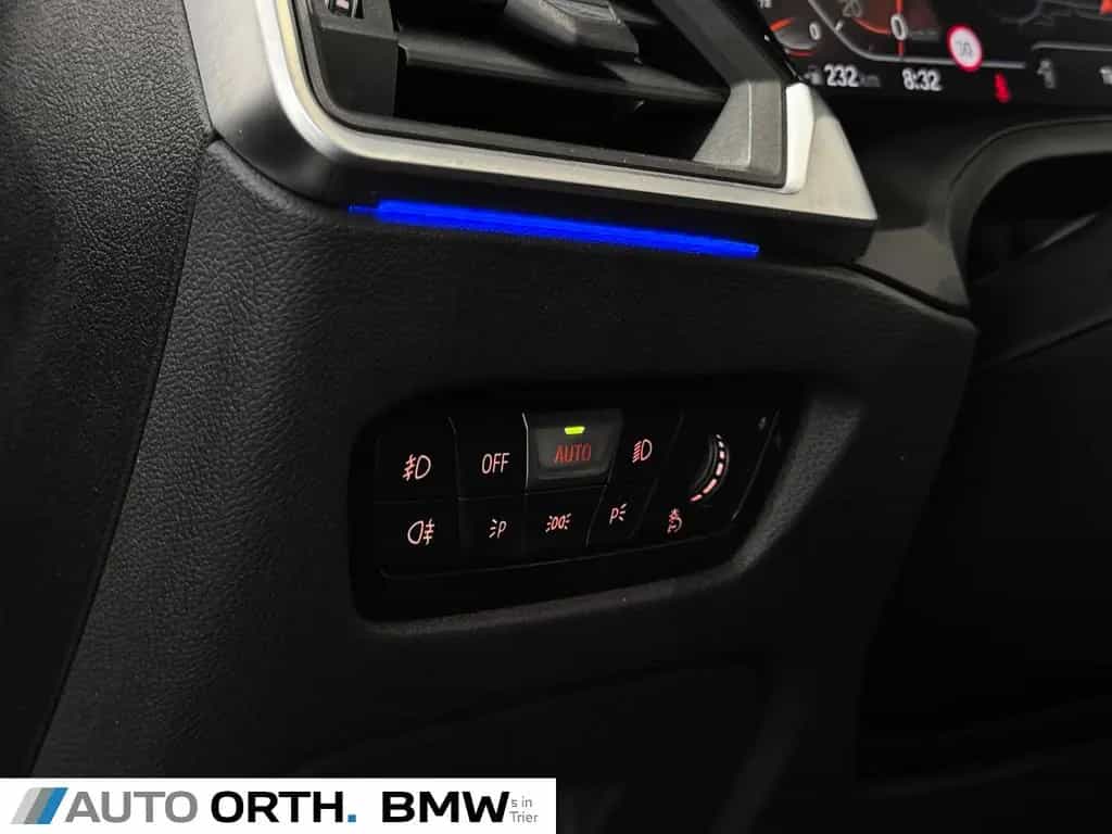 BMW 3 Series 320d xDrive Touring AUT. SPORT-L PANO HUD ST-HZG 01/2021-photo-24