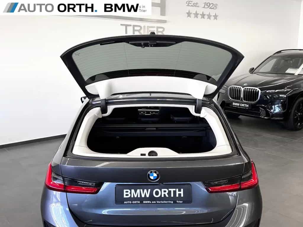 BMW 3 Series 320d xDrive Touring AUT. SPORT-L PANO HUD ST-HZG 01/2021-photo-8