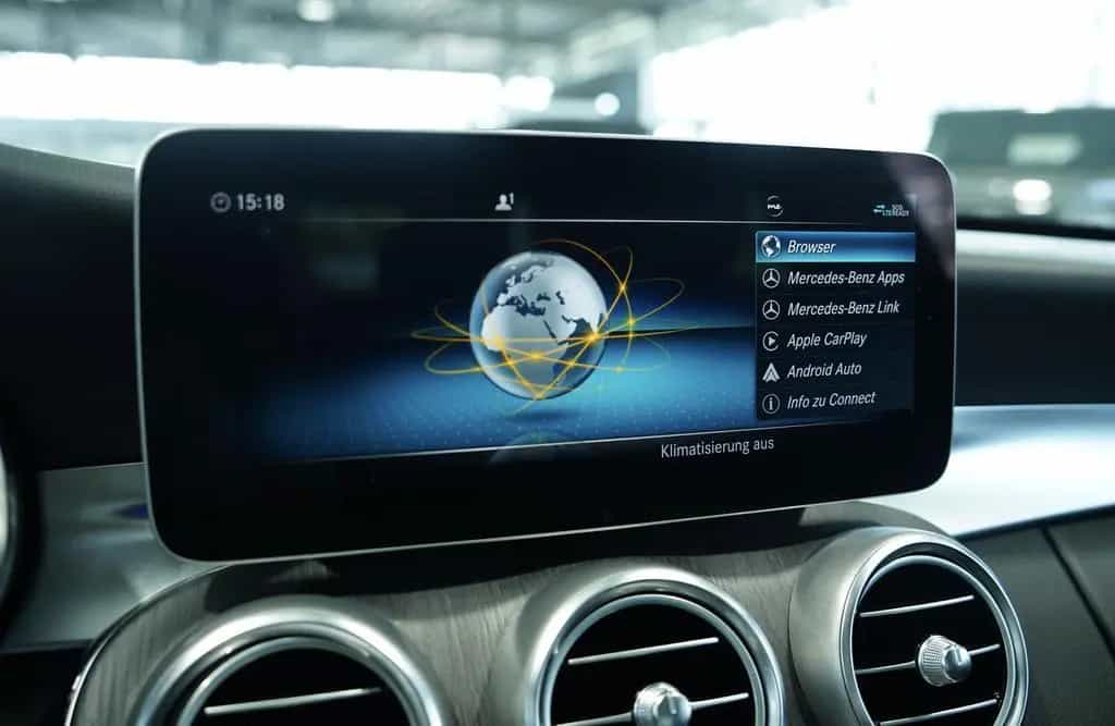 Mercedes-Benz C 200 T 4M AMG Line 2.H *BURM *Pano *Ambiente 12/2018-photo-39
