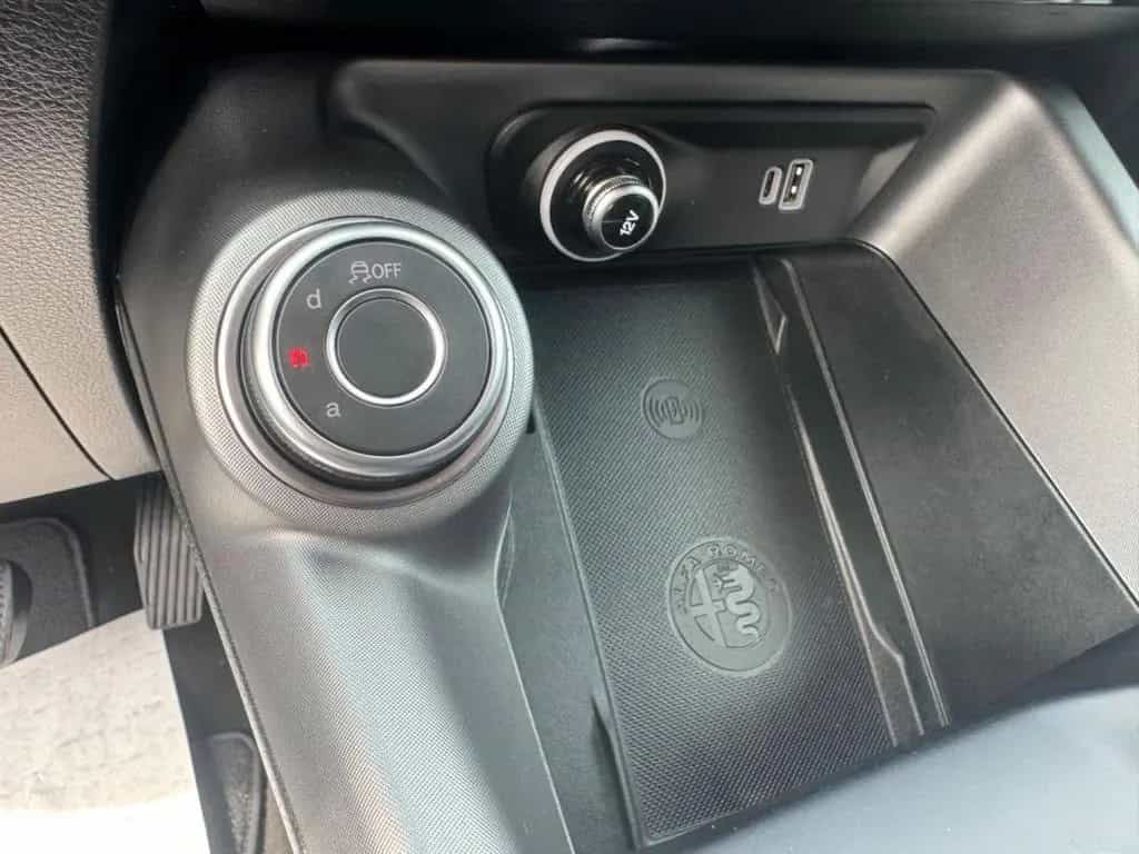 Other Other Alfa Romeo Tonale 1.6 diesel 130 CV TCT6 Ti 04/2023-photo-14