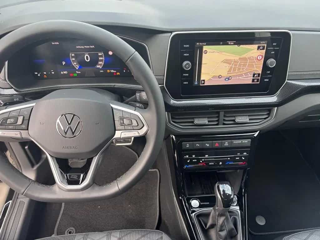 Volkswagen T-Cross R-Line 04/2026-photo-8