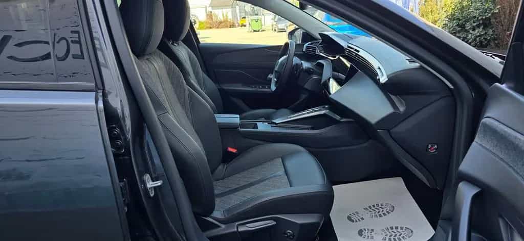 Peugeot 408 Allure Pack 130 EAT8*LHZ*SHZ*360°*Navi*LED* 03/2023-photo-10