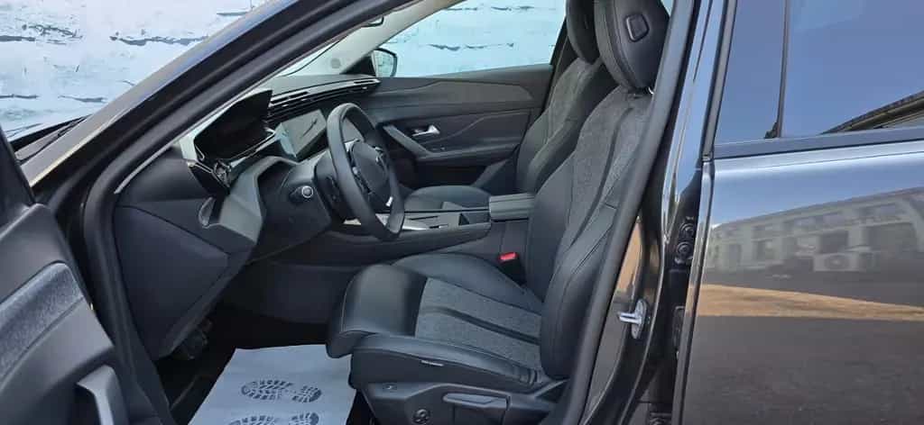Peugeot 408 Allure Pack 130 EAT8*LHZ*SHZ*360°*Navi*LED* 03/2023-photo-9